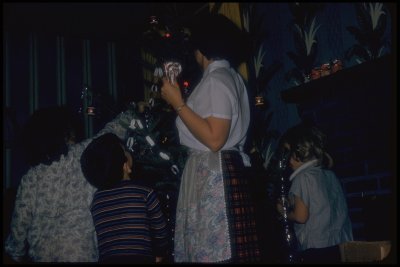 December 1954, Trimming the tree