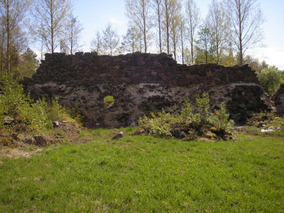 Lmningar efter bastion von Rosen i Lovisa