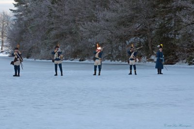 Löjtnanten gav raskt order om att besvara elden