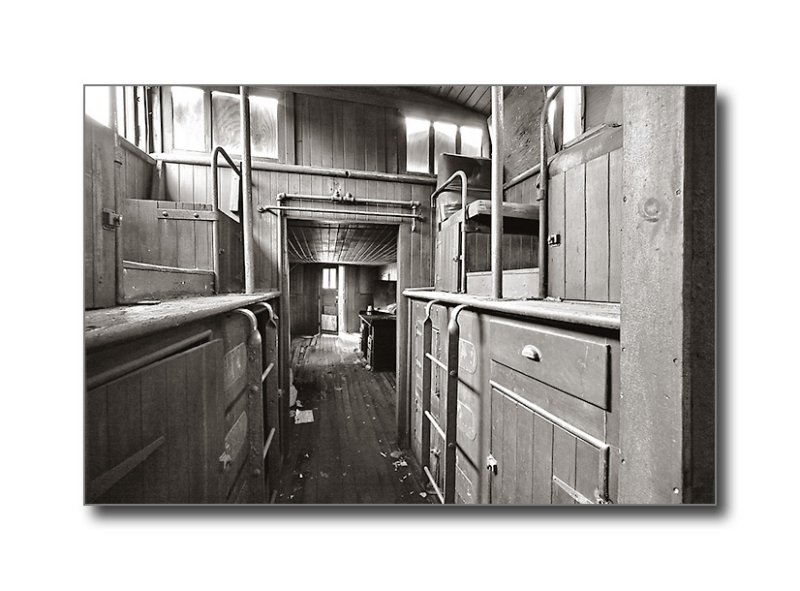 <b>Caboose Interior</b><br><font size=2>Steamtown NHS<br>Scranton, PA