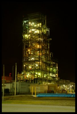 Distilling tower