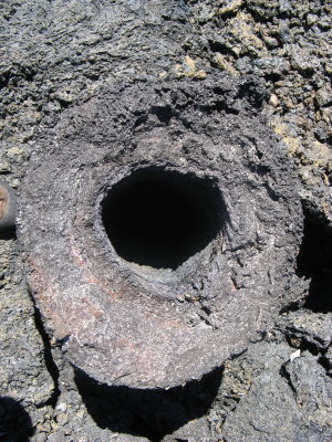 Base of a lava tree: lava stuck, mostly fell off
