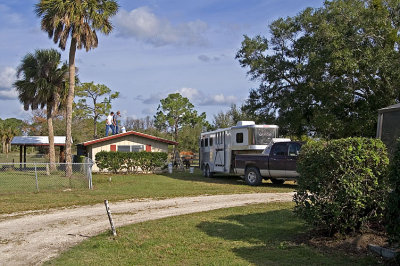 behind the Vero Beach house (look at the men on the shed)
