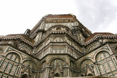 behind the Duomo (1)