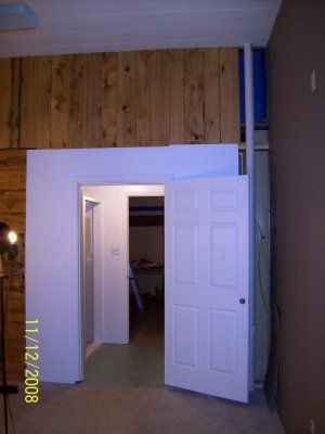 BR Door to Bathroom