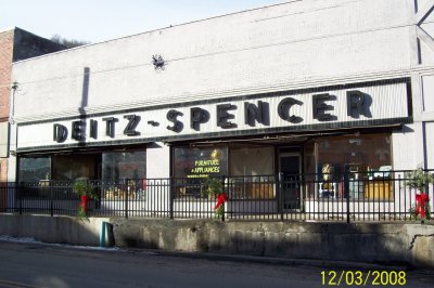 Cindy's Furntitue & Appliances, Open ?