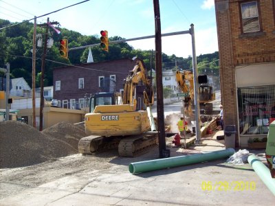 Sewer Going Up Oakford Ave !