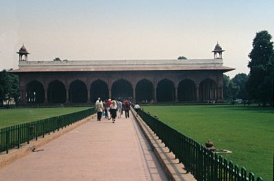 IN-03-07-b.jpg