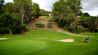 Son Vida - Another challenging downhill par 3 !