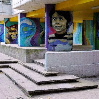 Berlin-80321-peinture murale hlm.jpg