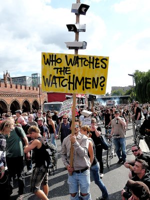 Berlin-80562-who watches.jpg