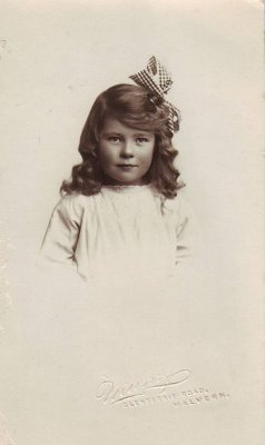 (Eleanor) Jean Halsall
