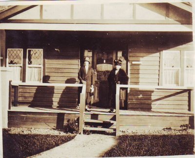 Ella McDonagh and her aunt Kate McDonagh Smith in Maryborough
