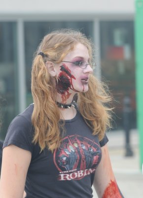 zombie17.jpg