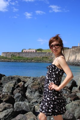 Pose under the hot sun