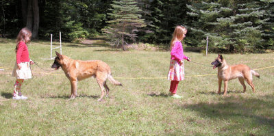 Erin and Dahlia new Junior Handlers