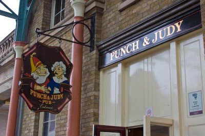 Punch 7 judy Pub