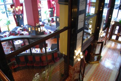 Lobby bar