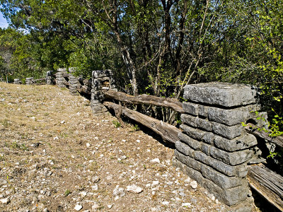 Fence and trail marker