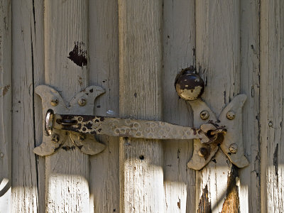Stable door latch