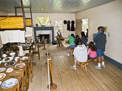 Dulcimer demonstration in dinning room