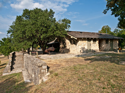 Steps from patio to river