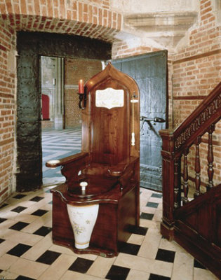 Throne_ToiletherbeauDagobert.jpg