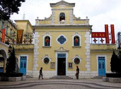 Macau church.jpg