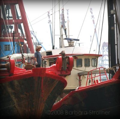 Macau boatman.JPG
