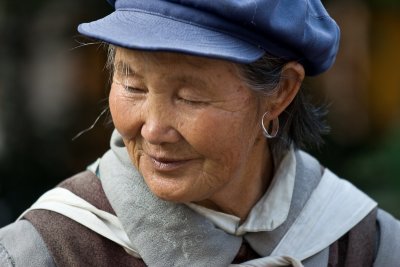 Naxi woman