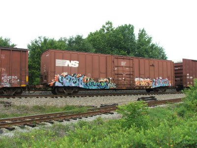 NS 60' boxcar with flat ends.  Maybe a rebuild?