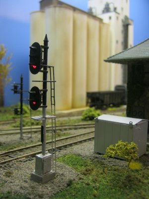 City Junction signal with the massive Mid-Atlantic feeds elevator in the background.