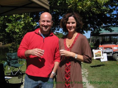 A anniversary couple from Mass. revisits the town they meet at... how sweet !IMG_0762001.jpg