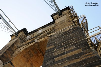 RoeblingBridge1w.jpg