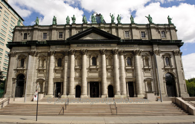 Marie Reine du Monde Cathedral