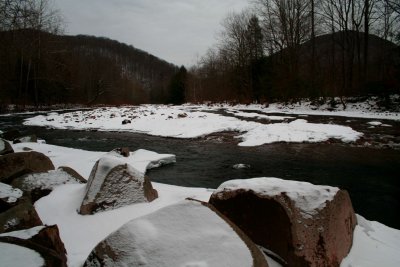 Williams River Long View Winter Scene tb0209wr.jpg