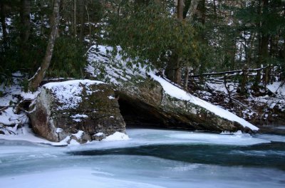 Slanted Rock Snowy Stream Scene tb0309ur.jpg