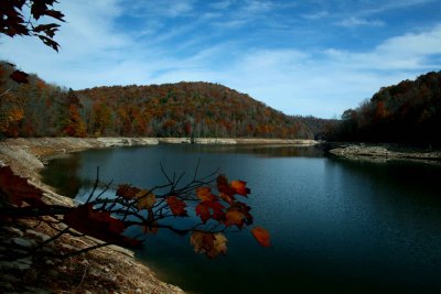 Summersville Lake Fall Scene with Nice Sky tb1010xhr.jpg