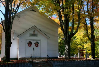 Hinkle Mtn Church with Majestic Tree Line tb1110hjr.jpg