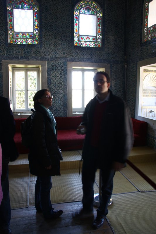 Benneth and Beatris 053.jpg Topkapi Palace, inside the reading and writing room of the sultan