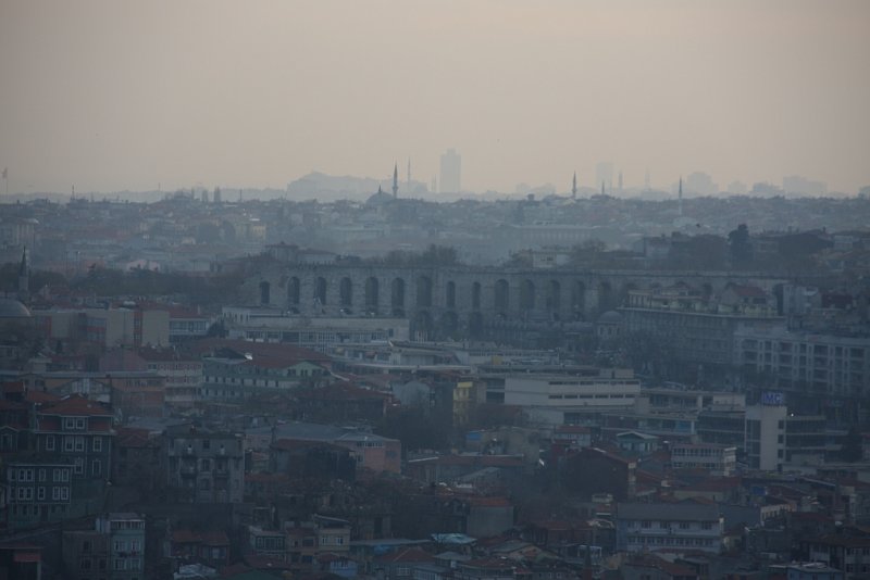 Benneth and Beatris 115.jpg Istanbul view from the top of the Galata Kulesi(Tower)