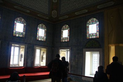 Topkapi Palace 10 a lovely place to relax.jpg