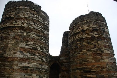 istanbul 66 Anadolu Kavagi Genevian Castle.jpg