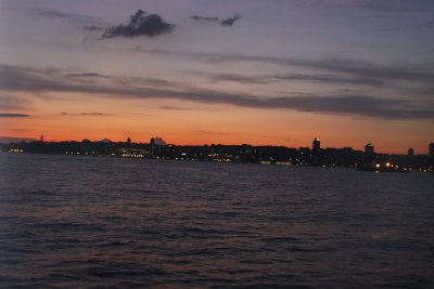 Istanbul night time.jpg