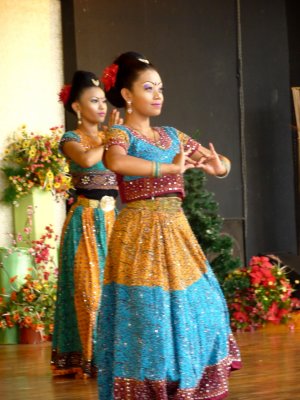 More beautiful women dancers performing other traditional Malaysian dances.