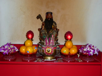 As I was leaving, I admired this shrine put there by the factory workers of the jade shop.