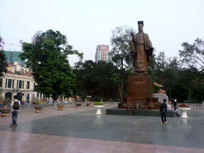 After ascending the throne, he moved the capital to Dai La (which he renamed as Thang Long), the present day Hanoi.