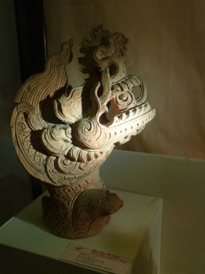 Another wooden carving of a dragon's head. I have a thing for them!