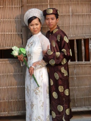 The Museum of Ethnology is a popular spot for wedding photos such as of this young couple.