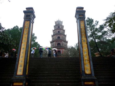 The boat let me off at the entrance of Thien Mu Pagoda. It is situated on Ha Khe Hill.